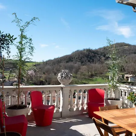 I Leoni Ruggenti Terrazza Incantata Tra Le Colline Del Monferrato