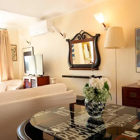 I Leoni Ruggenti Terrazza Incantata Tra Le Colline Del Monferrato Semesterbostad