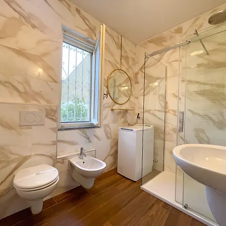 I Leoni Ruggenti Terrazza Incantata Tra Le Colline Del Monferrato Semesterbostad